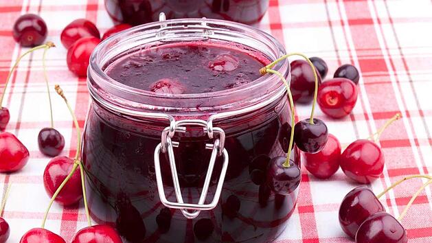 sauerkirsch-marmelade.jpg