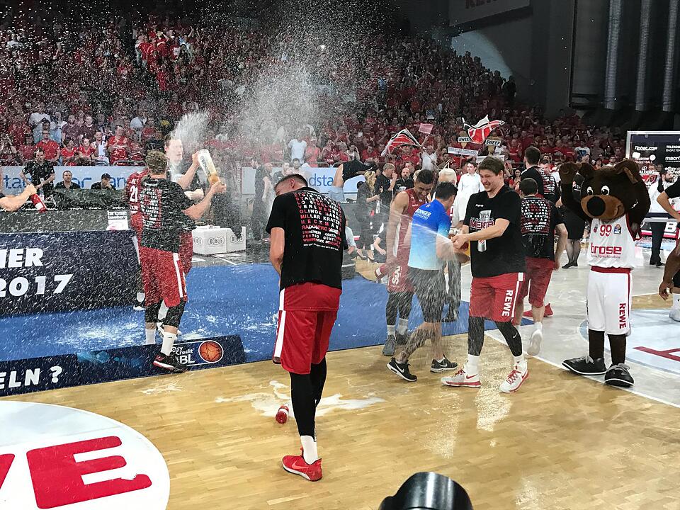 Brose Bamberg holt den neunten Meistertitel - die besten Bilder