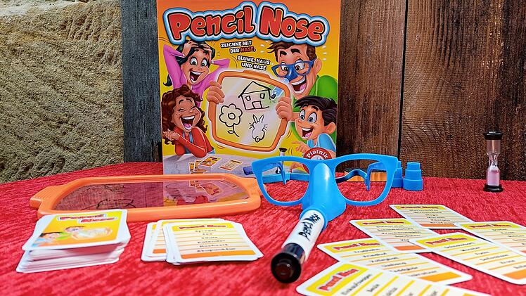 Pencil Nose im Test - das Partyspiel, bei dem die Nase zum Zeichenstift wird