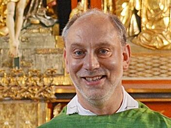 Im Alter von 49 Jahren ist in der Nacht zum Samstag der ehemalige Kaplan von Bad Königshofen und Pfarrvikar von Bundorf, Stefan Beetz, gestorben. Er war nicht nur in Bad Königshofen ein überaus beliebter Geistlicher.  Foto: Hanns Friedrich