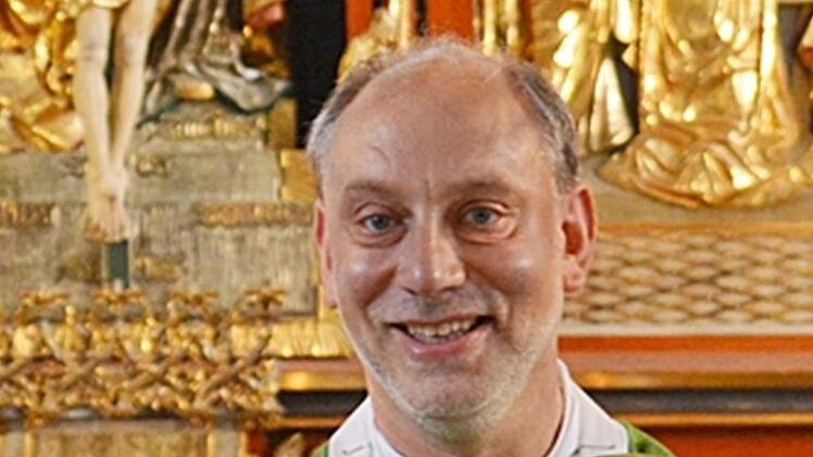 Im Alter von 49 Jahren ist in der Nacht zum Samstag der ehemalige Kaplan von Bad Königshofen und Pfarrvikar von Bundorf, Stefan Beetz, gestorben. Er war nicht nur in Bad Königshofen ein überaus beliebter Geistlicher.  Foto: Hanns Friedrich