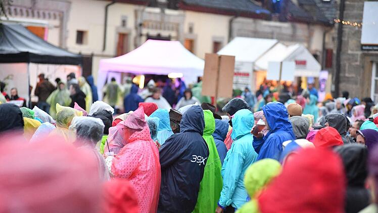 Im Gutshof geht's um lukullische Genüsse.Foto: Ronald Rinklef