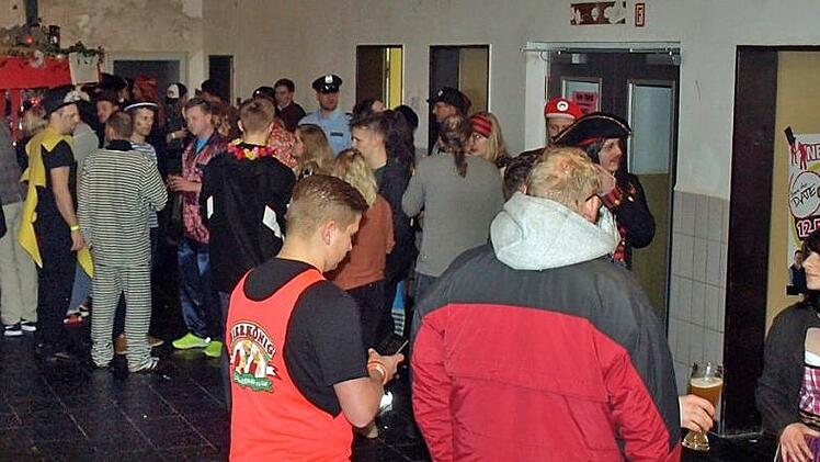 Vor allem bei Faschingsveranstaltungen in der Kulturhalle gibt es immer wieder mal Probleme mit den Toilettenanlagen. In der Gemeinderatssitzung wollte der Bürgermeister von einem Problem nichts wissen. Foto: Archiv/Susanne Deuerling