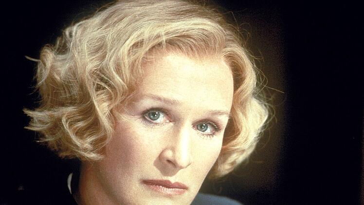 Vize-Pr&auml;sidentin Kathryn Bennett (Glenn Close) versucht, den Pr&auml;sidenten und seine Familie zu retten.
