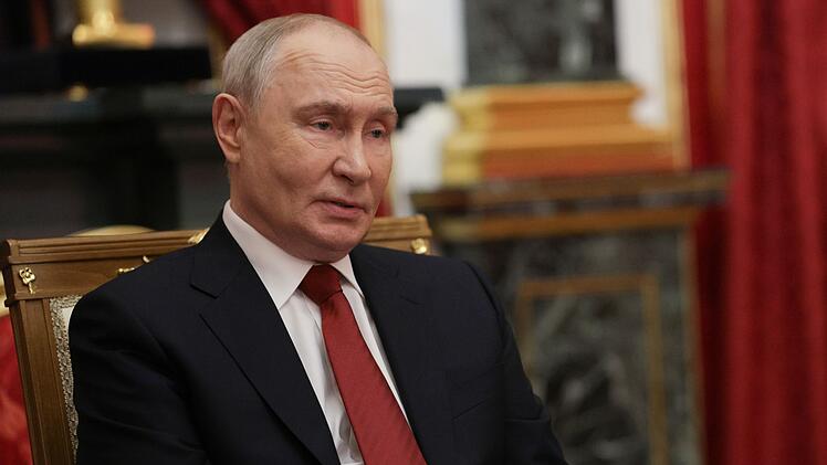 Ukraine-Krieg: Putin beginnt Gespr&auml;che mit US-Unterh&auml;ndlern