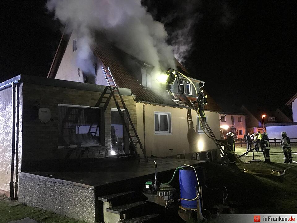 Wohnhausbrand in Dechsendorf/Erlangen