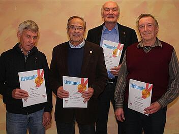 FC-Veteranen (von links): Lorenz Mack, Josef Dörflinger, Rainer Betz und Walter Daissler.