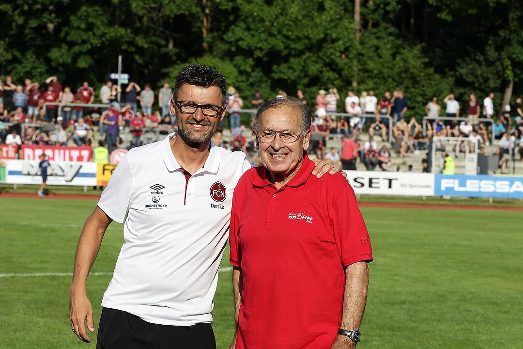 1. FC Nürnberg gewinnt im Test beim FC Eintracht Bamberg