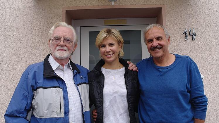Chester Rudnicki (links) ist mit seiner Tochter Renee Triemstra aus den USA nach Europa gekommen und hat eine sehr emotionale Reise in seine Vergangenheit gemacht. Stephanie Elm