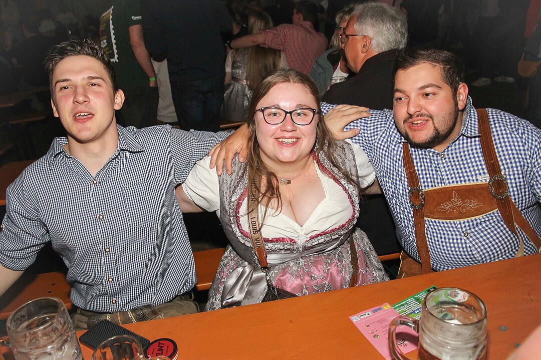Party mit den DORFROCKERN Party mit den DORFROCKERN