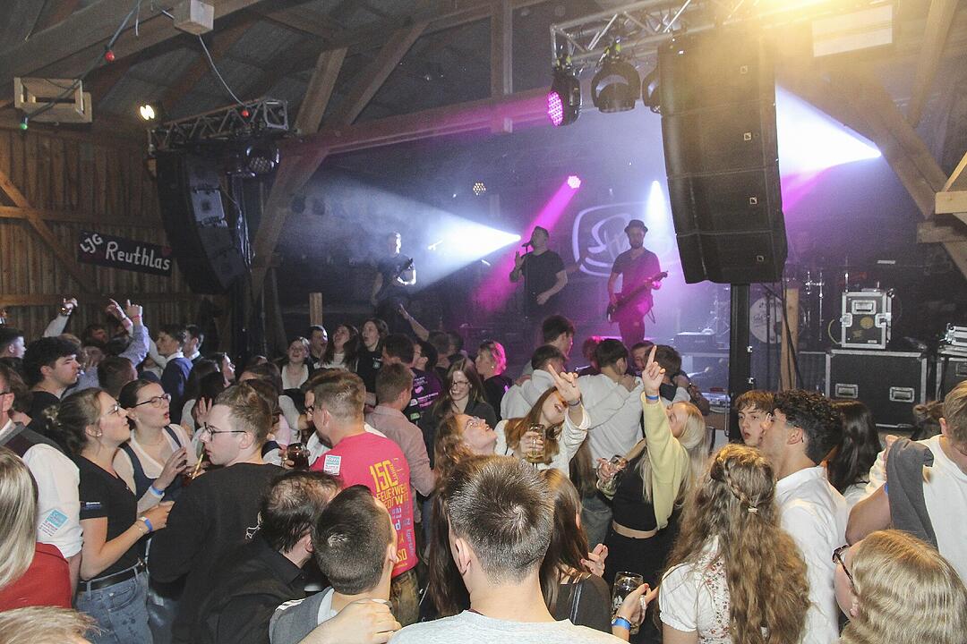 Mit der Partyband "Popnach8"!