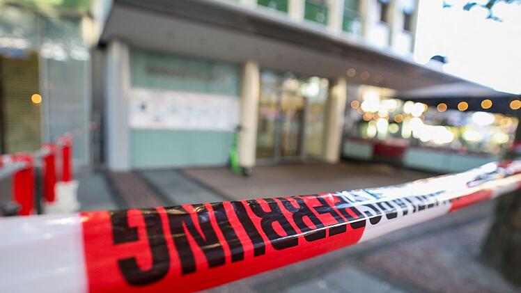 Zwei M&auml;nner verhelfen H&auml;ftling zur Flucht