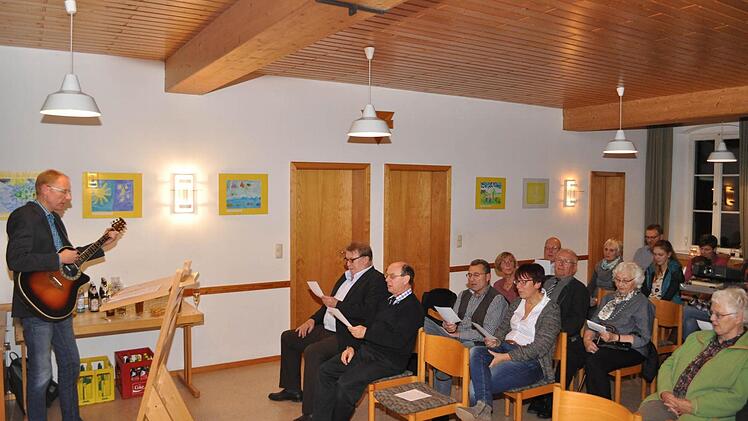 Dankbarkeit für die "Segenslinie Gottes": 25 Jahre CVJM-Haus Rentweinsdorf - das wurde am Freitag mit einem Empfang gefeiert.Foto: Beate Dahinten