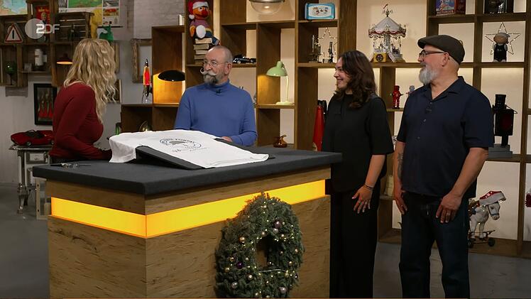 Annika Ra&szlig;bach (links) griff eine legend&auml;re Szene aus dem Loriot-Klassiker "Pappa ante Portas" von 1991 auf.