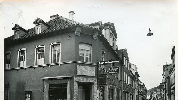 Die Druckerei Nikolaus befand sich bis zuletzt in einem Nebengebäude zu diesem Haus in der Ludwigstraße.  Fotos: Archiv Franz-Peter Nikolaus
