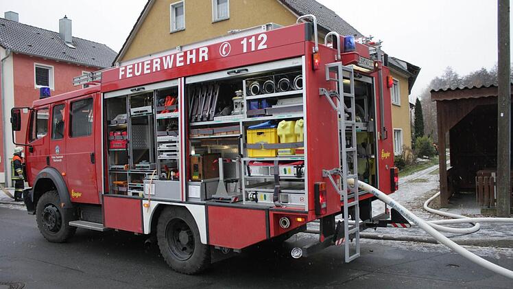 Mit mehreren Fahrzeugen waren die Einsatzkräfte aus Wachenroth, Weingartsgreuth, Mühlhausen und Höchstadt vor Ort.