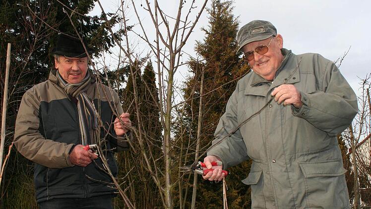 Voller Tatendrang: Erwin Steinberger und Heinz Stich wollen dem Siedlerbund neues Leben einhauchen.Foto: Nina Grötsch