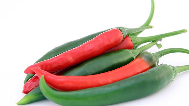 Die nat&uuml;rliche Sch&auml;rfe von Chilis kann deinen Appetit z&uuml;geln.