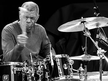 Legendärer Drummer gestorben: Spielte mit Coltrane, Evans und Davis