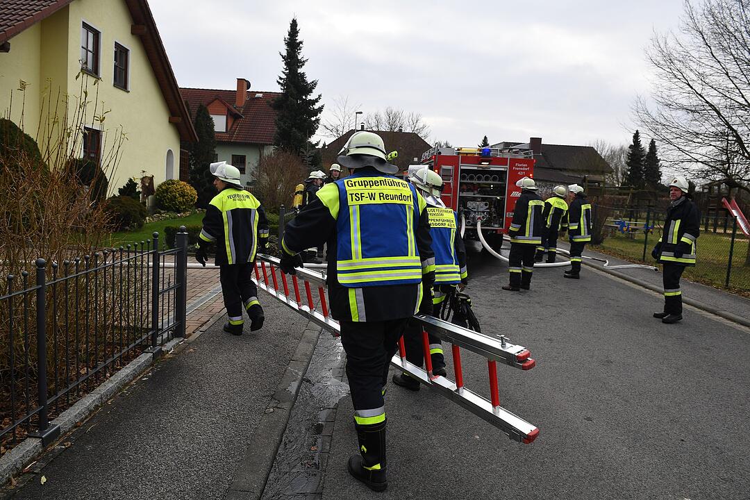 Kreis Bamberg: Feuer greift auf Wohnhaus über