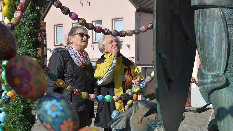 Aufmerksame Beobachterinnen: Irene Herold und Gerda Pohl