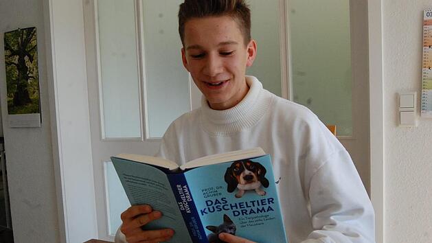 Linus Beckmann freut sich &uuml;ber den Erfolg des Bestsellers.  Foto: Wolfgang D&uuml;nnebier