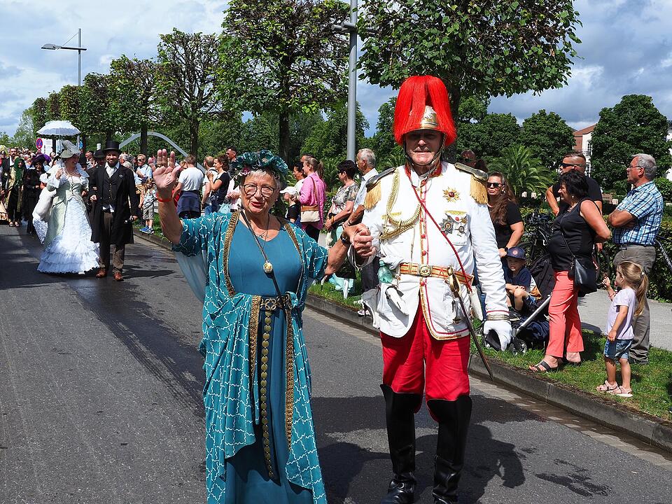 Großer historischer Festzug durch Bad Kissingen!