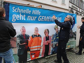 Kitzingen: "Es geht nur gemeinsam" - Stadt startet Kampagne für "Blaulichtfamilie"