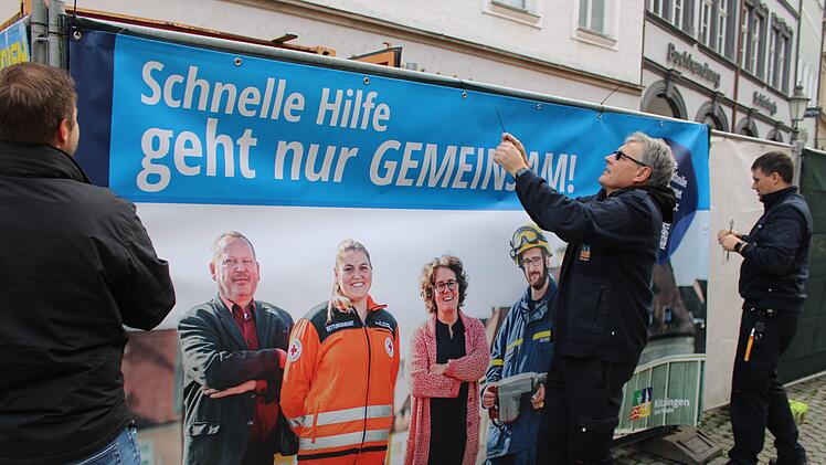 Kitzingen: "Es geht nur gemeinsam" - Stadt startet Kampagne f&uuml;r "Blaulichtfamilie"