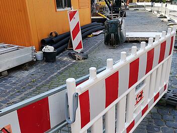 Baustelle, Absperrung, Sperrung, Bauarbeiten, Straßensanierung