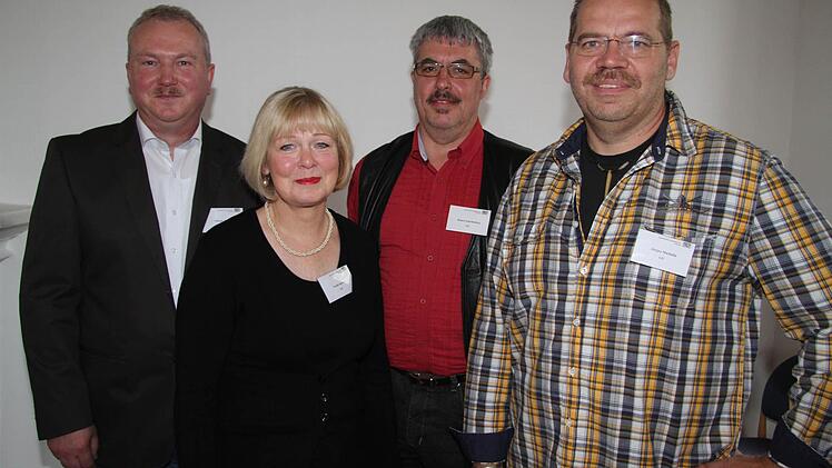 Dieses Kleeblatt ist genau so lange beim Landesamt für Umwelt in Kulmbach wie die Außenstelle in Schloss Steinenhausesn besteht: Thomas Weiner, Ursula Spindler, Rainer Scherfenberg und Jürgen Machulla.