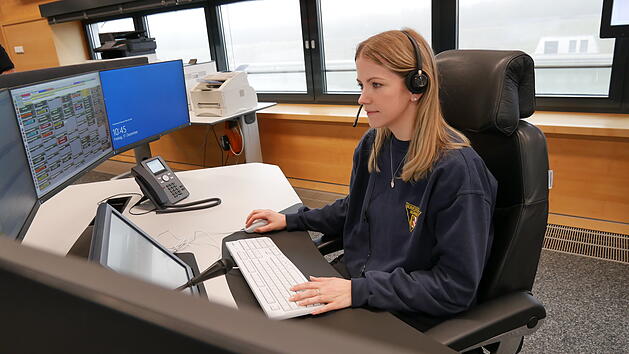 N&uuml;rnberg: Integrierte Leitstelle sucht Unterst&uuml;tzung - "Notrufe bearbeiten"