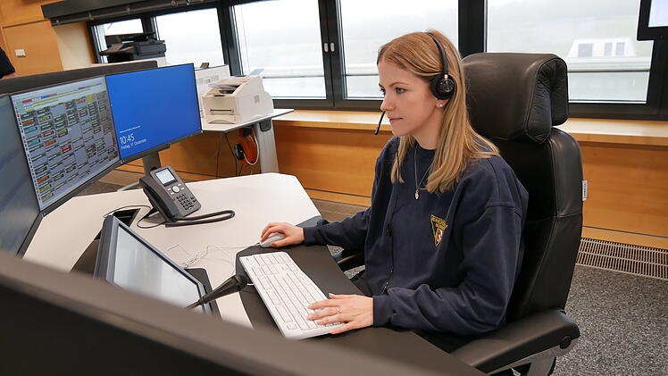 N&uuml;rnberg: Integrierte Leitstelle sucht Unterst&uuml;tzung - "Notrufe bearbeiten"