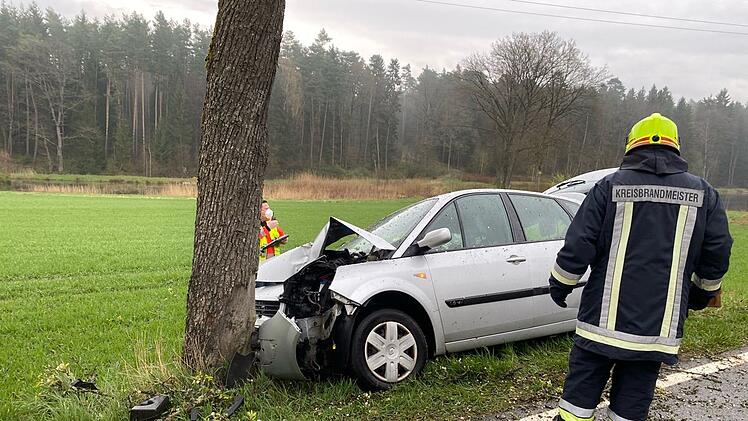 B303: Unfall nahe Mitwitz