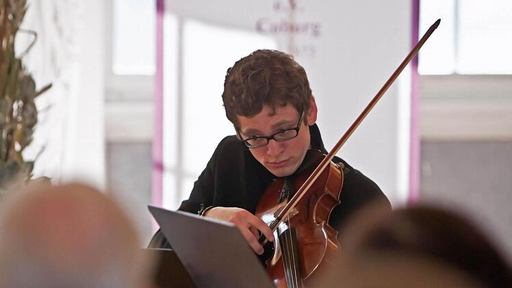 Simon Hochburger (Viola)