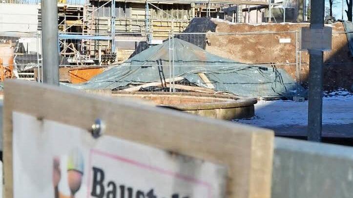 Die Erweiterung der Carl-Platz-Schule ist das aktuell größte Projekt im Haushalt 2017. In den kommenden Jahren folgen noch viel mächtigere Aufgaben respektive Neubauten,wie zum Beispiel Rathaus und Stadthalle, Bürgerzentrum und Stadtbibliothek und nicht zu vergessen die Stadtumlandbahn.  Foto: Bernhard Panzer
