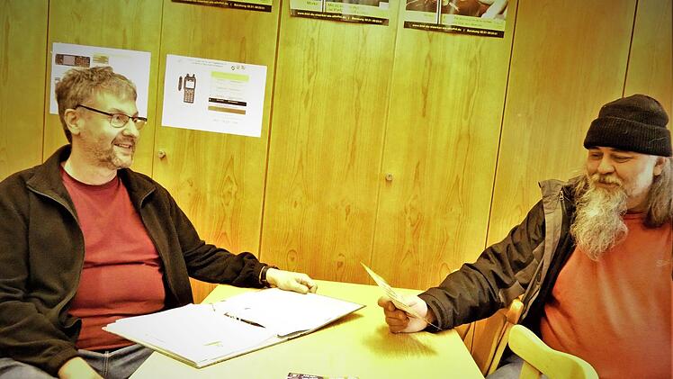 Die Entscheidung, das gemeinsame Festwochenende vom 18. bis 20. Juni abzusagen, fiel Feuerwehr und Sportverein nicht leicht, wie die Vorsitzenden Mattias Angermann (Wehr, links) und Uwe Marx betonten.