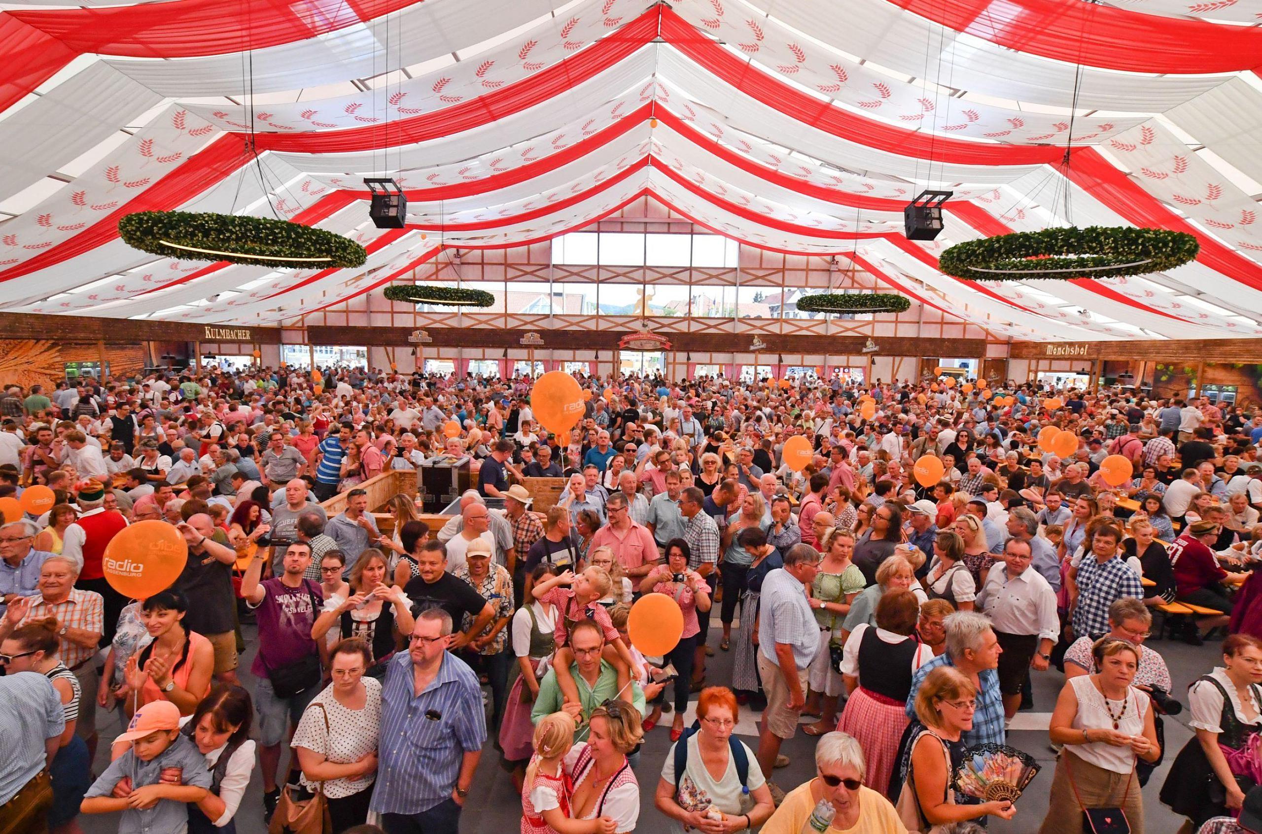 Umfrage zum Kulmbacher Bierfest : Wie kommt der neue Stadel an?