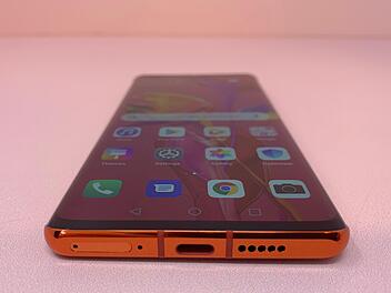 Derzeit gibt es St&ouml;rungen bei Aldi Talk und O2. Symbolbild: Martyn Landi/dpa