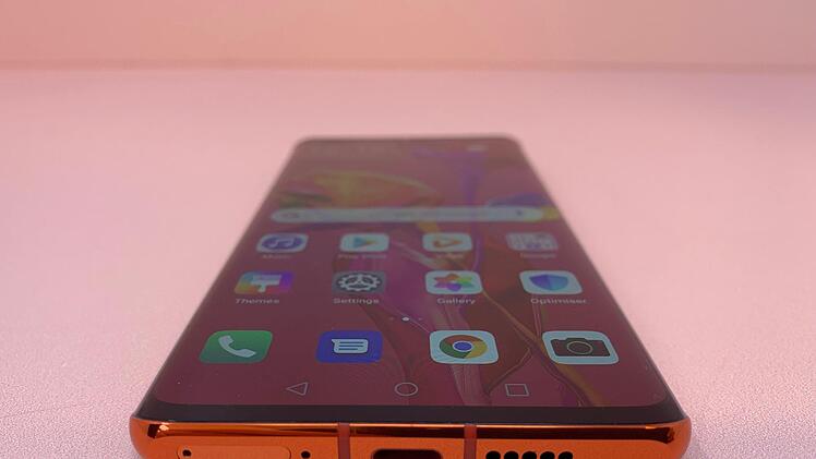 Derzeit gibt es St&ouml;rungen bei Aldi Talk und O2. Symbolbild: Martyn Landi/dpa