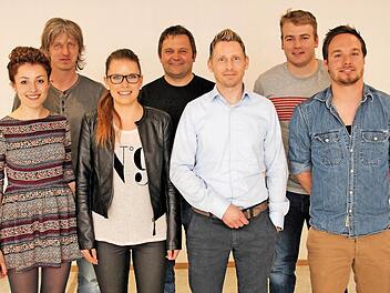 Rosali Sell, Steffen Winterbauer, Katharina Spitzhirn, Marco Weigand, Andreas Diemer, Florian Erhard und Benjamin Kaufmann (von links) gehören zum neuen Vorstand. Es fehlen Ramona Keller und Svenja Neumann.  Foto: Dieter Britz
