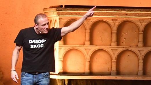 Michl Michl gibt in der Brose-Arena die Richtung vor. Fotos:  Ronald Rinklef