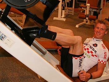 Marco Rödel ist mit 27 Jahren der Senior unter den Teilnehmern: Er fährt für das Team Icehouse Mountainbike. Foto: Sonja Adam