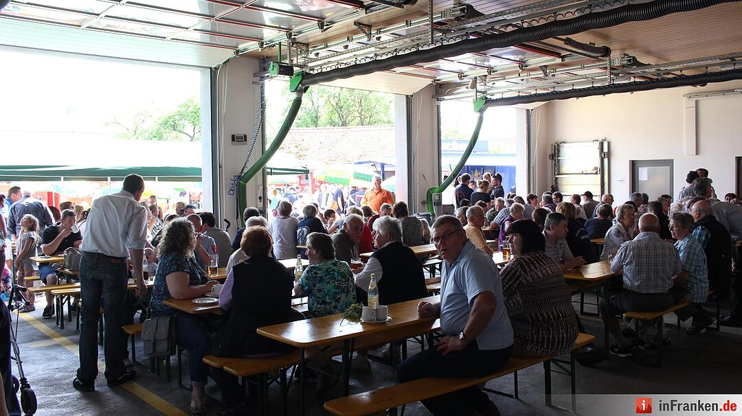 Neues Fahrzeug für die Feuerwehr Lehrberg