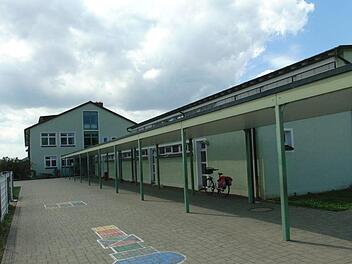 Die Grundschule in Igensdorf mit angebauter Musikschule Foto: Petra Malbrich