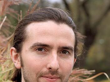 Die Zuschauer erwartet ein Soloabend mit Tom Ohnerast. Foto: PR