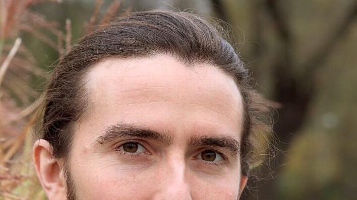 Die Zuschauer erwartet ein Soloabend mit Tom Ohnerast. Foto: PR