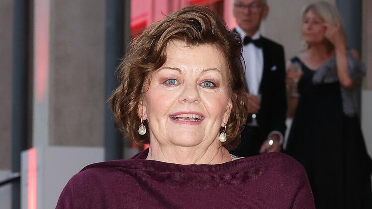 Bis heute ist Inger Nilsson - hier auf einem Bild vom Leipziger Opernball 2023 - in Deutschland beliebt.