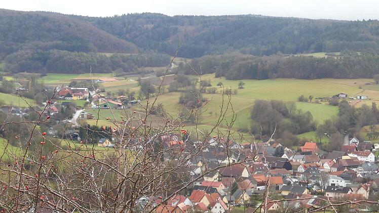 Oberhalb von Uetzing  beim Alten Staffelberg