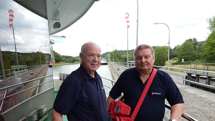 Hans Rehwinkel und Heinz Mayer (von links)Horst Wunner